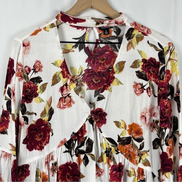 A.N.A Women's Floral Babydoll V-Neck Peasant Blouse Top White Burgundy Size M - Picture 4 of 9